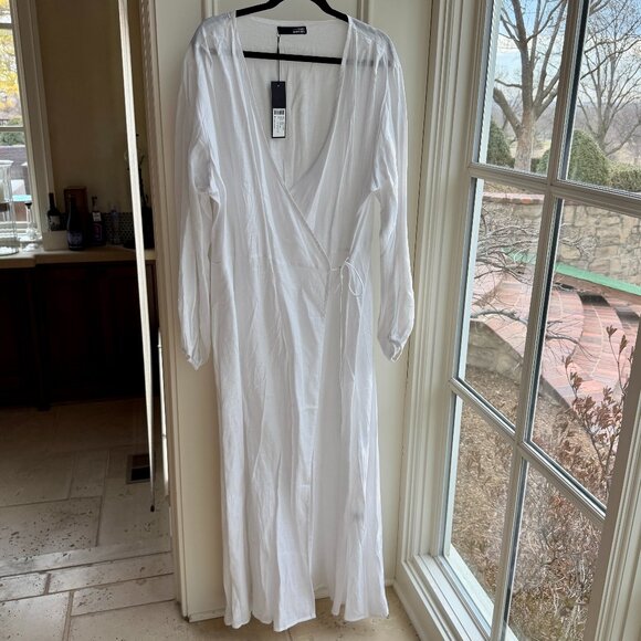 Saint Somebody Other - NWT- Saint Somebody- Linen Beach Robe- Size 18-20